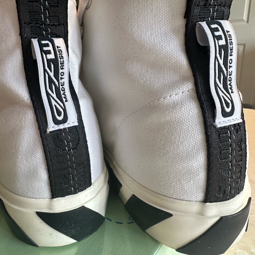 Off-White Red and White Sneakers - Picture 9 of 15